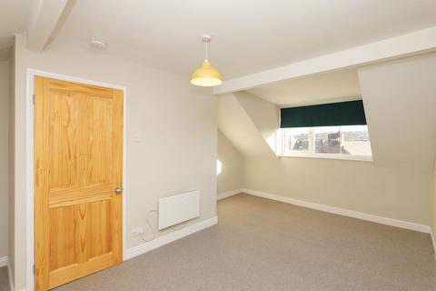 3 bedroom terraced house to rent, Tavistock Road, Sheffield S7