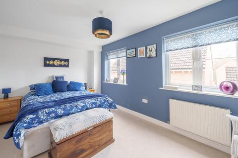 3 Bridge Mead, Ebley, Stroud, GL5 4BP