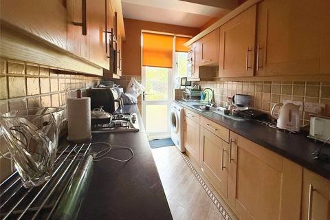 3 bedroom terraced house for sale, Bendmore Avenue, London SE2