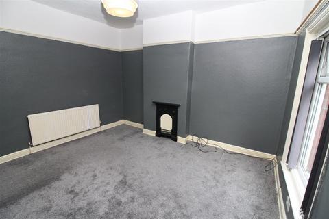 2 bedroom house to rent, Park Road, Dukinfield SK16