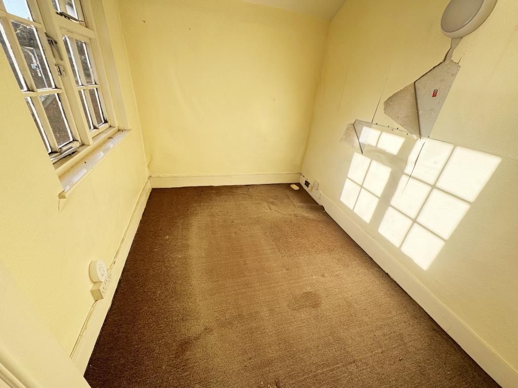 First floor - Room 2