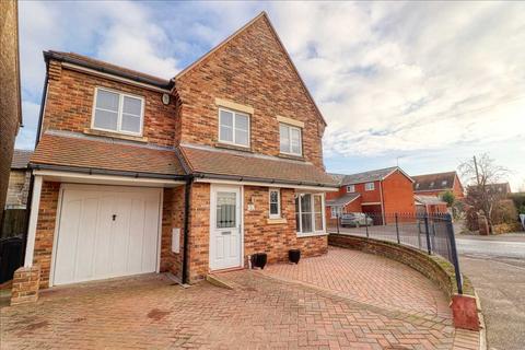 4 bedroom detached house for sale, Kirby Cross CO13