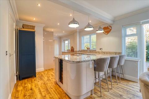 4 bedroom detached house for sale, Kirby Cross CO13