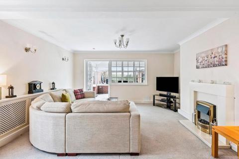 4 bedroom end of terrace house for sale, The Street, High Ongar, Essex