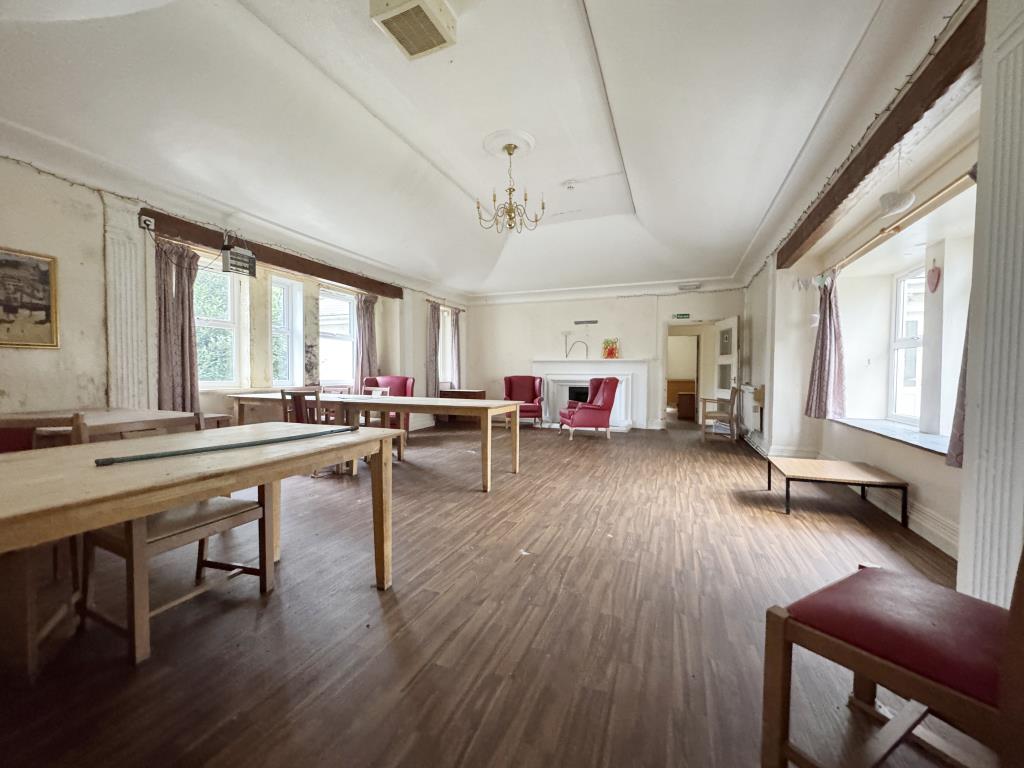 Large Communal Lounge