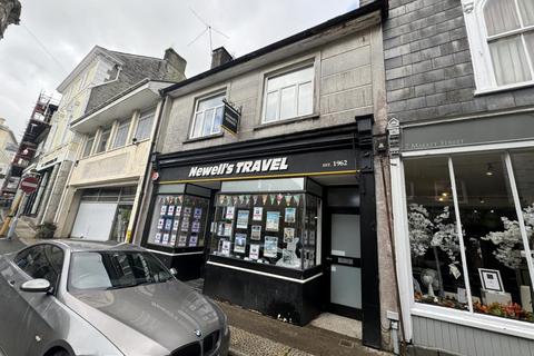 Mixed use for sale, 5 Market Street, Liskeard, Cornwall