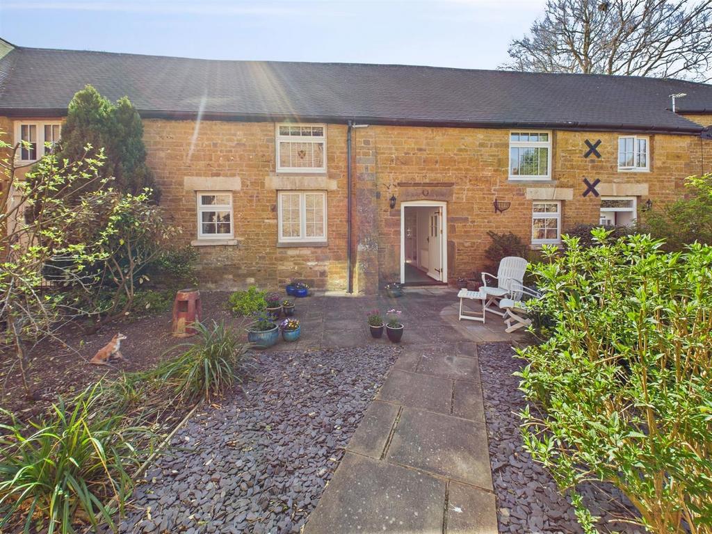 Primrose Cottage, Hunting Lodge Mews