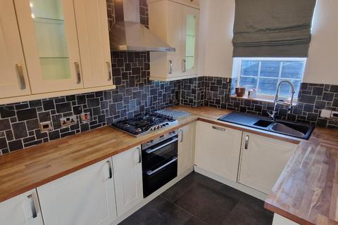 2 bedroom flat to rent, John Batchelor Way, Penarth