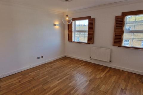 2 bedroom flat to rent, John Batchelor Way, Penarth