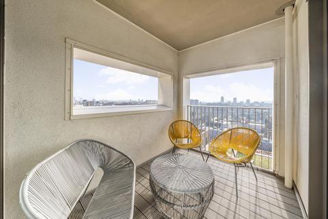 2 bedroom flat for sale, Walworth Road, Walworth, London, SE17