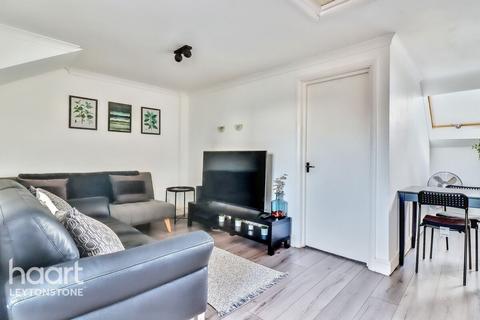 1 bedroom flat for sale, High Road Leytonstone, London