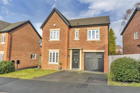 4 bedroom detached house for sale, Orchard Avenue, Whitchurch