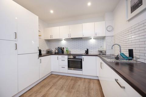 2 bedroom flat to rent, Dalston Lane, Hackney, London, E8