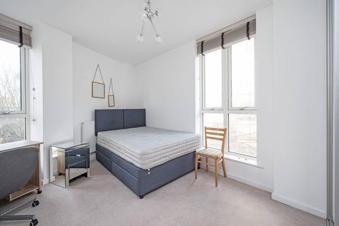 2 bedroom flat to rent, 34 Nellie Cressall Way, London E3