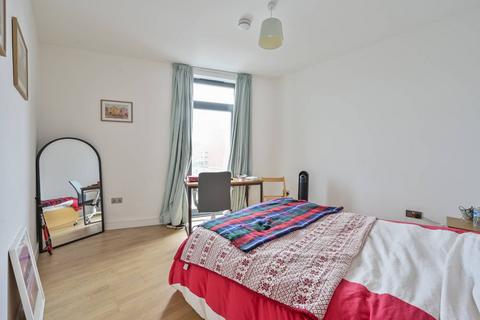 2 bedroom flat to rent, Milner Road, South Wimbledon, London, SW19