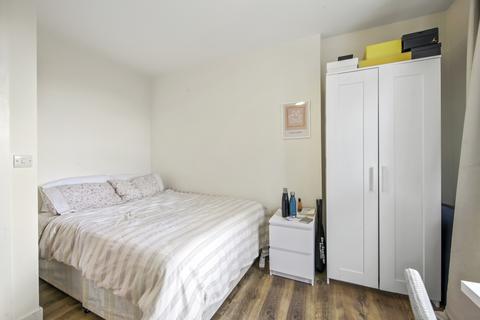 2 bedroom apartment to rent, Grays Inn Road, Holborn