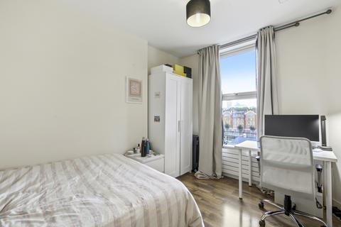 2 bedroom apartment to rent, Grays Inn Road, Holborn