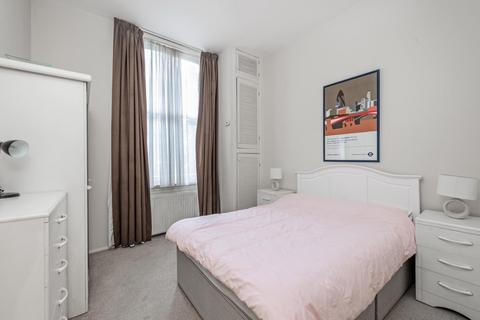 2 bedroom apartment to rent, Finborough Road London SW10