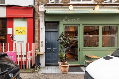 1 bedroom flat for sale, D'arblay Street, London, W1F