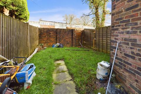 3 Bluebell Close, Crawley, RH11 9EW