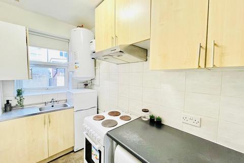 1 bedroom flat to rent, Gowan Road, Willesden Green, NW10