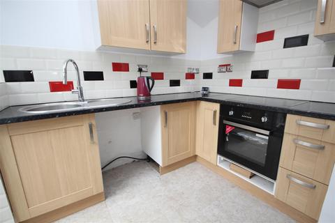 3 bedroom terraced house for sale, Grosvenor Crescent, Dartford