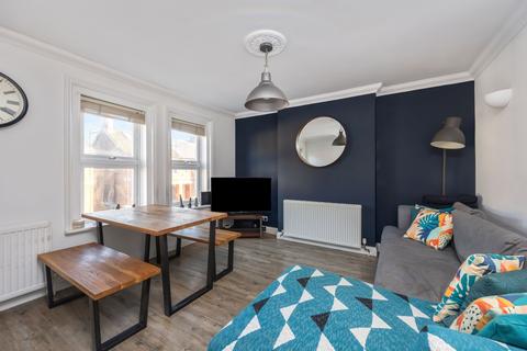 2 bedroom maisonette for sale, Devonshire Road, Horsham, RH13