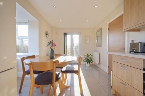 4 Mirfin Close, Laughton Common, Sheffield, S25 3AD