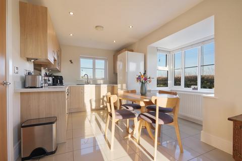 4 Mirfin Close, Laughton Common, Sheffield, S25 3AD
