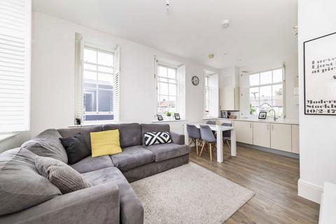 2 bedroom flat to rent, Jack Dimmer Close, London SW16