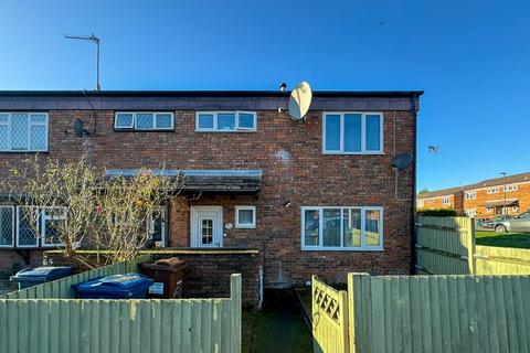 3 bedroom end of terrace house for sale, Jubilee Close, Pinner HA5