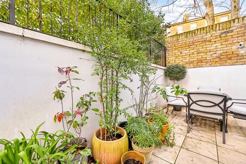 Flat 2, Chasholl Sutherland Road, London, W13 0DT
