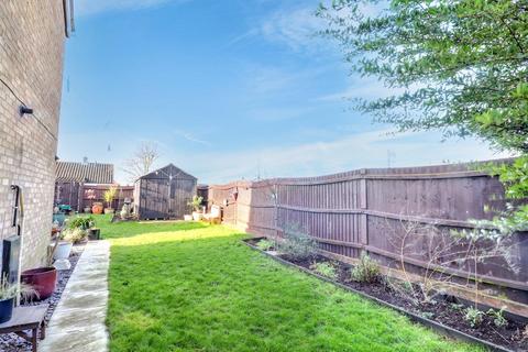 1 Ash Close, Wymondham, NR18 0HR