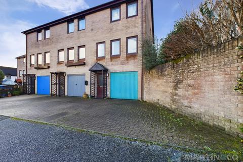 3 bedroom end of terrace house for sale, Truro