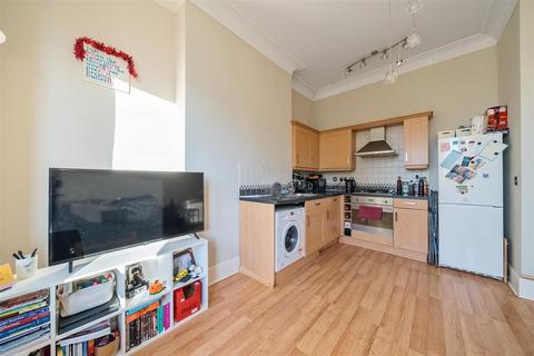 2 bedroom apartment for sale, Woodbridge Road, Guildford