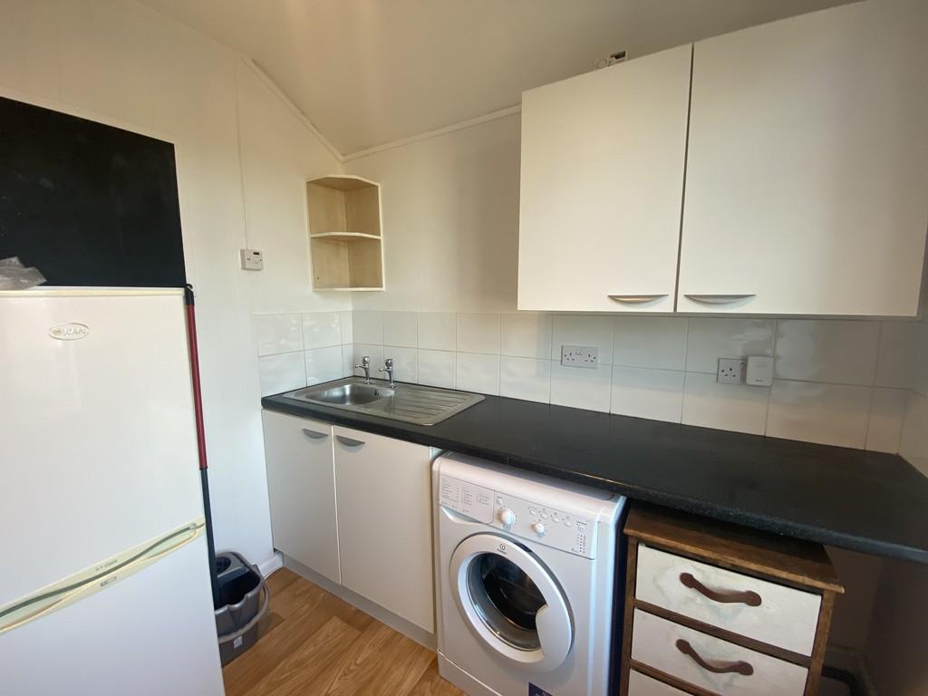 Kitchen (2)