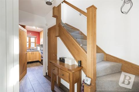 21 Britten Close, Langdon Hills, Basildon, SS16 6TB