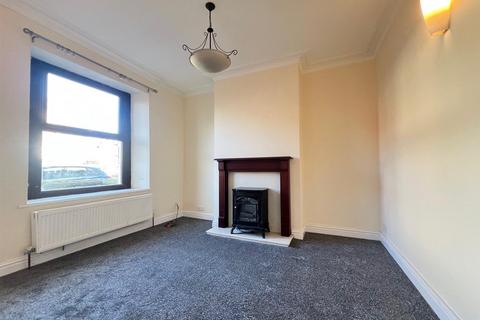 2 bedroom terraced house to rent, Hillside Road, Bristol