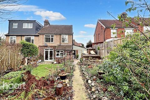 3 bedroom semi-detached house for sale, Woodbury Hill, Luton