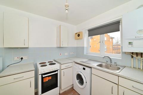 1 bedroom apartment to rent, Eastway, London E9