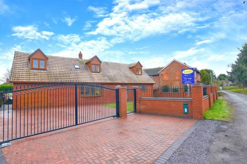 5 bedroom detached bungalow for sale, Station Road, Hodnet