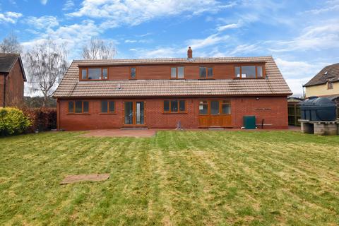 5 bedroom detached bungalow for sale, Station Road, Hodnet