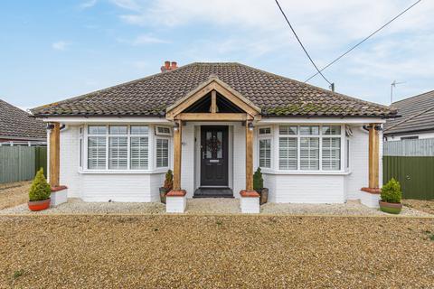 3 bedroom detached bungalow for sale, Low Road, Congham, PE32