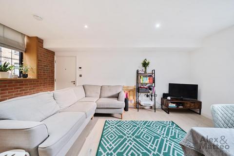 1 bedroom flat to rent, Chevron Apartments, St James Road, SE1