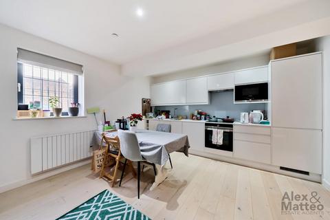 1 bedroom flat to rent, Chevron Apartments, St James Road, SE1