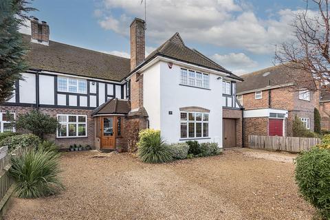 5 bedroom semi-detached house for sale, Dalkeith Road, Harpenden