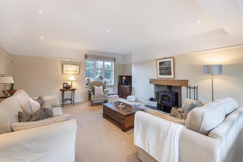 5 bedroom semi-detached house for sale, Dalkeith Road, Harpenden