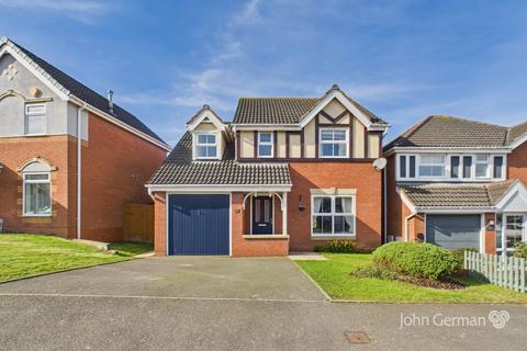 4 bedroom detached house for sale, Kinver Road, Burton-on-Trent