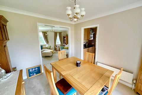 5 bedroom detached house for sale, Stratford Road, Aldershot GU12