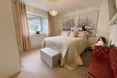 35 Castle Close, Tickhill, Doncaster, DN11 9QT